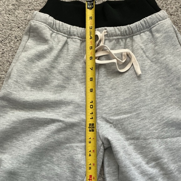 NWT Wide Leg Gray Pants with Stretchy Waistband - Picture 4 of 7